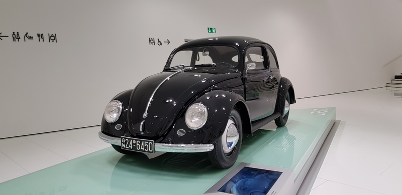 Illustration for article titled Porsche Museum Stuttgart Zuffenhausen photo dump